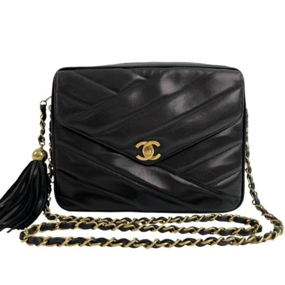 CHANEL Black Crossbody Bag with Gold Accents - Picture 2 of 13